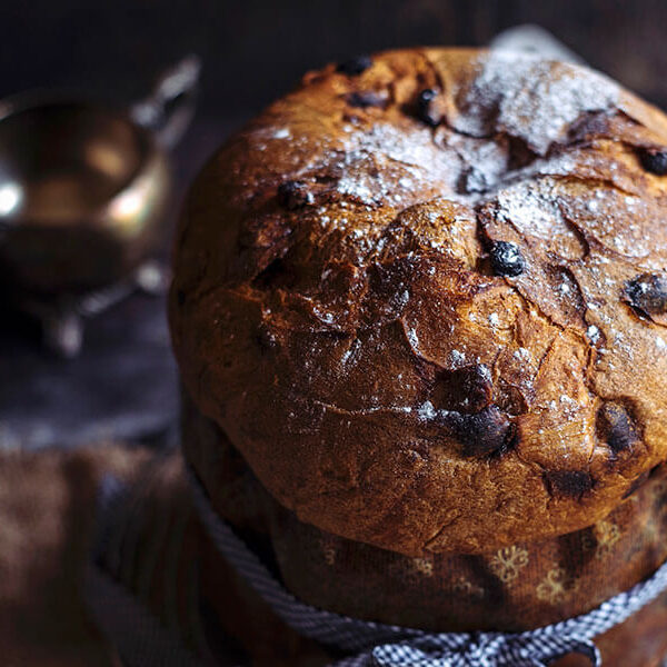 Panettone Fatto in Casa: Una Deliziosa Ricetta con Dosi e Consigli
